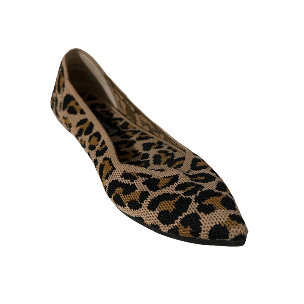 STEVEN • Pointy Toe Flats